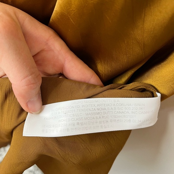 Massimo Dutti Burnt Yellow/Rust Crinkle Satin Halter Dress Open Back Sz 6 - Picture 8 of 9